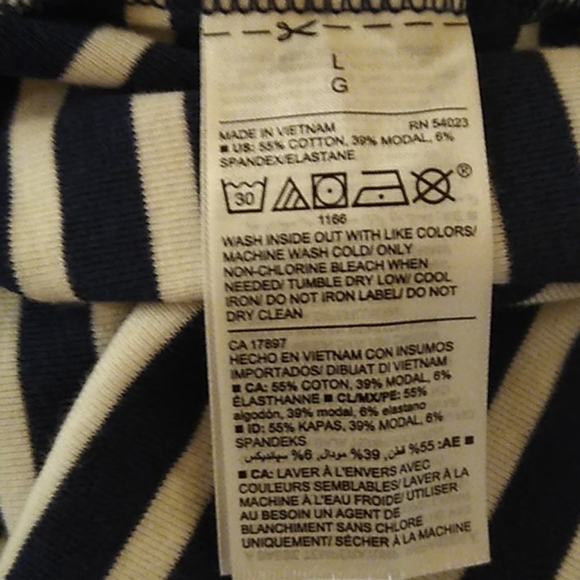 NWOT Women's Striped Top - Picture 4 of 4